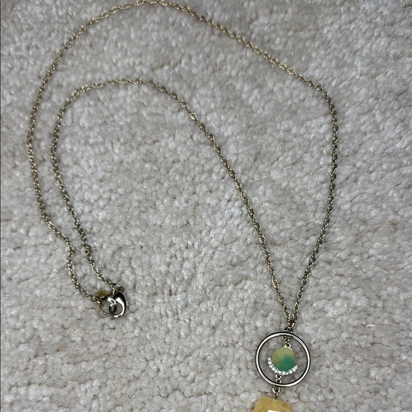 LOFT Gold and Green Necklace - Picture 4 of 6